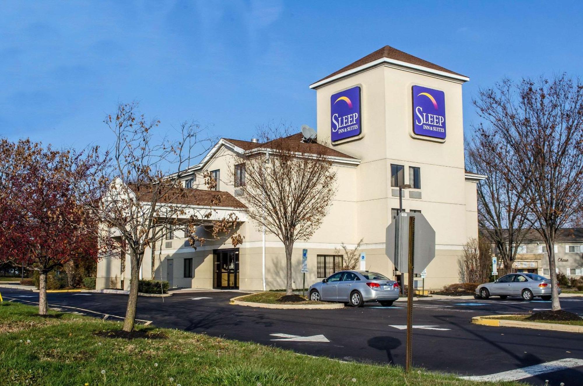 4 Romantic Hotels Close to St Mary Medical Center, Langhorne