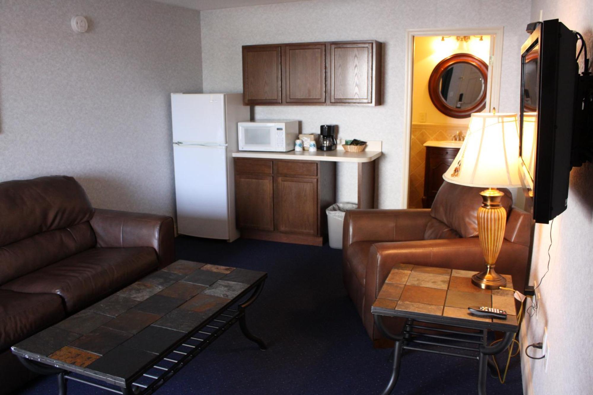 Staying Near National Business College: 5 Budget Hotels Compared