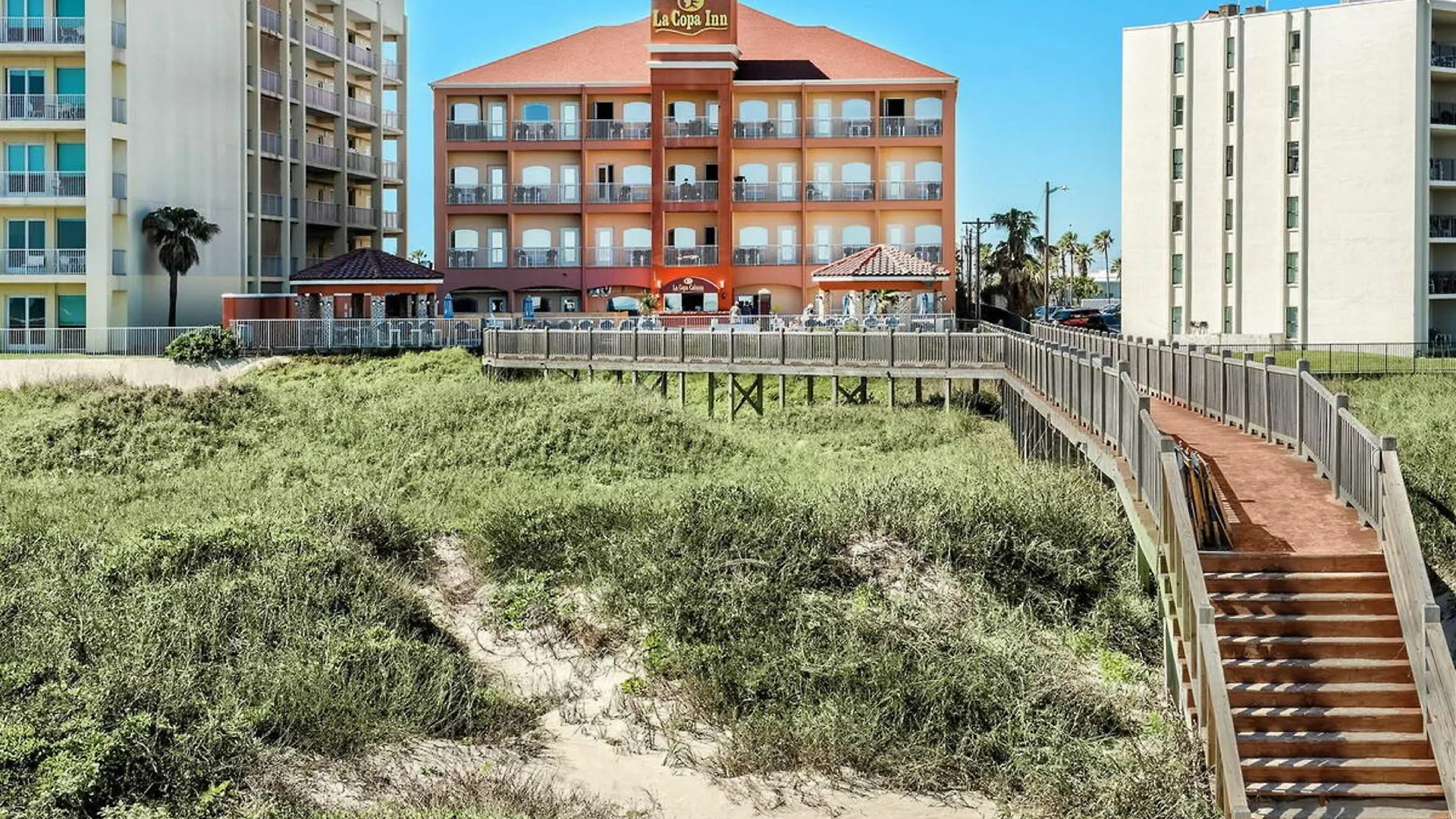 Where to Stay Near Sea Ranch Marina 1: 4 Best Beach Hotels