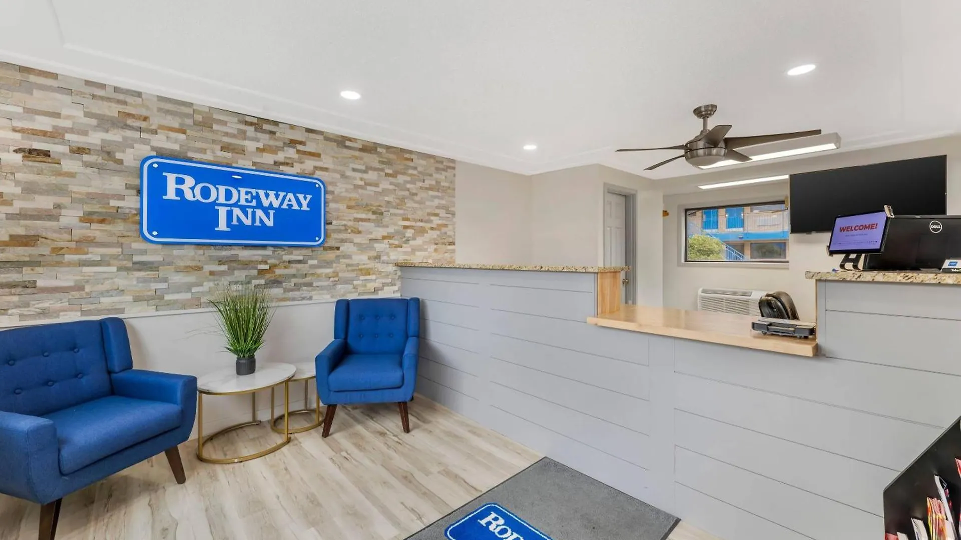 Where to Stay Near Lake Michigan: 5 Best Rodeway Inn Hotels